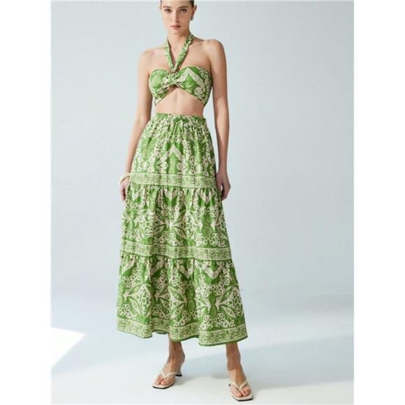Elegant Floral Clash Color Print Halter Crop Top & High Waist A-Line Skirt Set - Picture 1 of 5